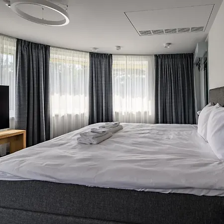 Jurnieka Ligzda Hotel Perkone